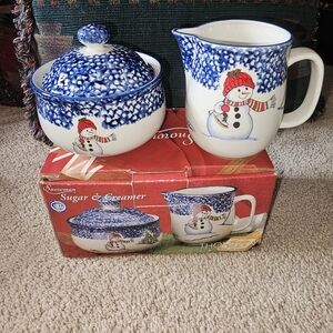 New. This Is A Vintage Thomson Pottery Snowman Creamer & Sugar set.